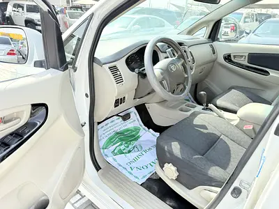 صورة مصغرة 17 لـ 2015 Toyota INNOVA