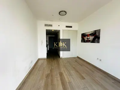 Modern Studio | Balcony | Downtown View