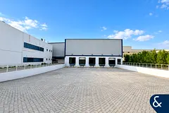 Warehouse | 12M Ceiling | 7 Loading Bays
