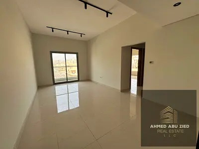 فرصة مميزة لاستئجار شقة غرفة ماستر وصالة أول ساكن في منطقة النعيمية 1 – عجمان، داخل بناية جديدة وقريبة من شارع الكويت، وتتميز بمساحة ممتازة وتصميم راق