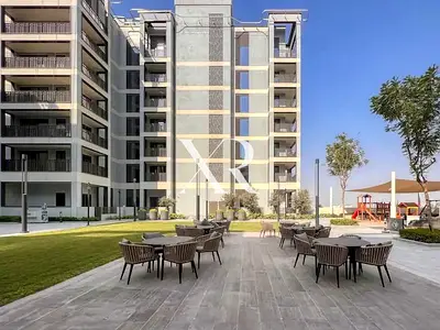FULLY FURNISHED | MOTIVATED SELLER | VACANT SOON | RESALE
