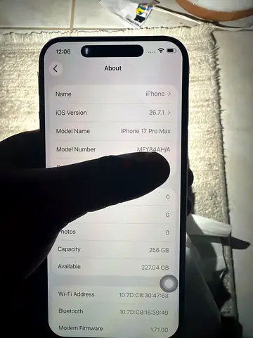 iPhone 17 pro max 256 gb from du