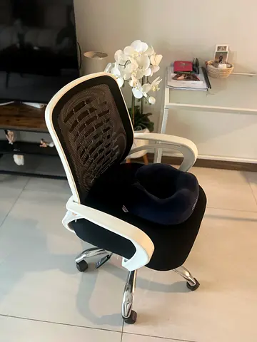 Office chair and table 250 AED