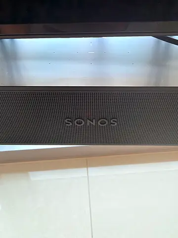 Sonos Beam (Gen 2) soundbar with Sonos sub Mini