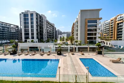 Ready to Move in | Pool View | Semi Furnished