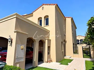 3-Bed Townhouse Type B | Private Garden | Maids Room