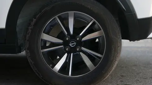 2024 Nissan KICKS — миниатюра 11