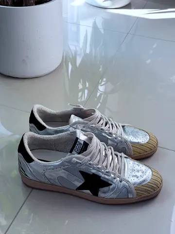 Ball Star LAB in silver leather with black suede star and heel tab