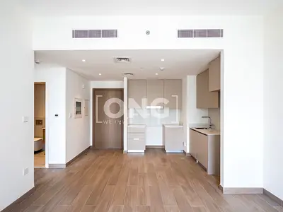 Future Creek Tower View | High Floor | Vacant