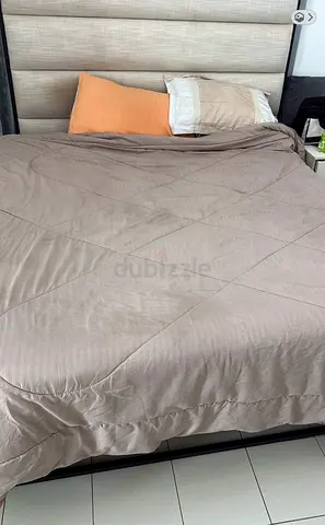 Bed and mattress