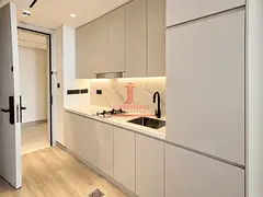 MULTIPLE OPTIONS | POOL AND PINEAPPLE TOWER VIEW