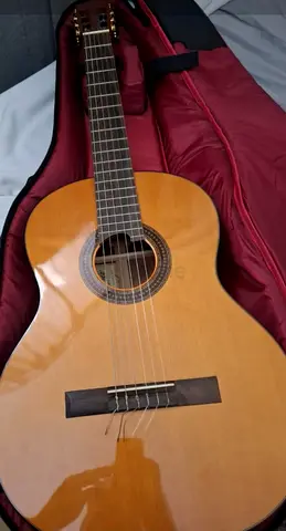 **Martinez MCG-40C – 2012 – Excellent Condition + Soft Gig Bag**