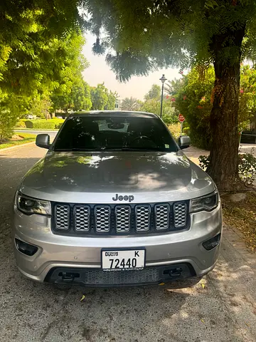 2017 Jeep Grand Cherokee Night Eagle GCC Specs (full Jeep service history)