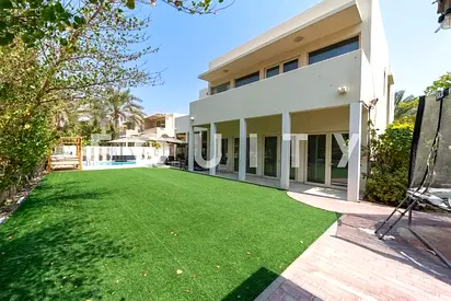 Private Pool | Upgraded & Extended | Park Backing
