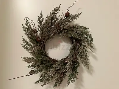 Natural Pine Decorative Wreath - Wall Ornament (Green/Brown)