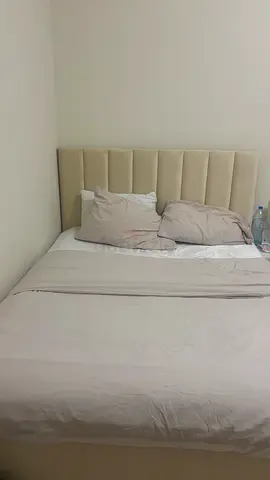 Queen Bed