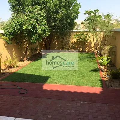 1 Bedroom Townhouse in JVT with private garden