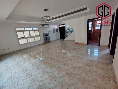 SEMI-INDEP VILLA | SPACIOUS | WELL-MAINTAINED