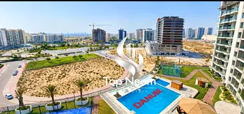 LUXURY 1-BEDROOM APARTMENT | WAVEZ RESIDENCE