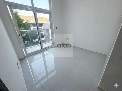 Prime Location | Unfurnished | Vacant
