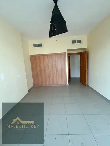 BIGGEST APARTMENT!!CHILLER FREE!!2BHK APARTMENT WITH BALCONY AND CENTRALISED AC AND CENTRALISED GAS