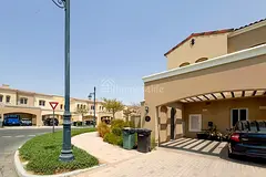 EXCLUSIVE | End Unit | Vacant | Big Plot