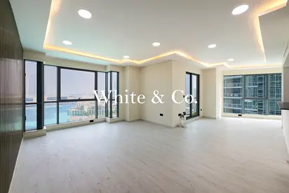Fountain & Burj View | Upgraded | Spacious