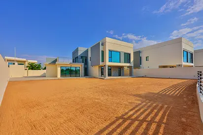 √Biggest Plot in the Project! Full Golf Course View√