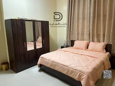 A room and a hall for sale with a distinctive area of 995 sq. ft. and ready to move in with an open
