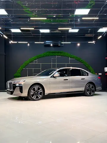 Bmw 740i M Sport Agency Warranty,Service 2028