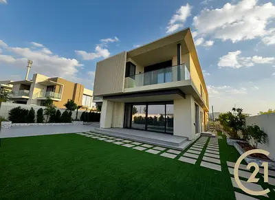 Brand New | Beautifully Landscaped | Single Row