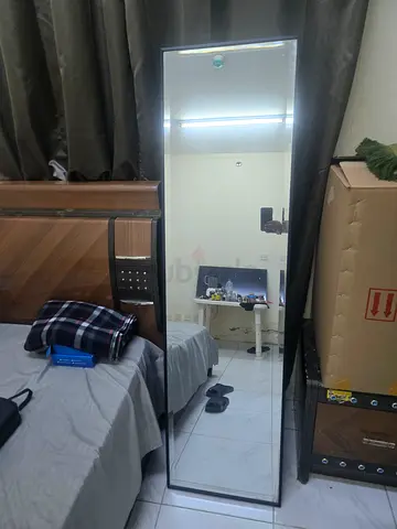 Long mirror condition new 5to 6 feed long