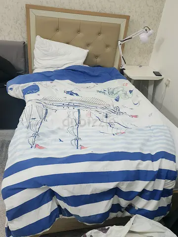 Single bed  - good condition - home center