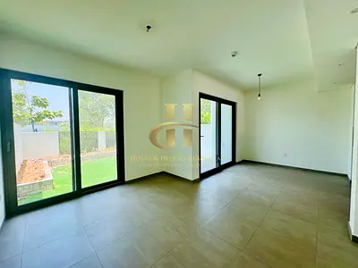 CENTRAL LOCATION | NEAR POOL AND PARK