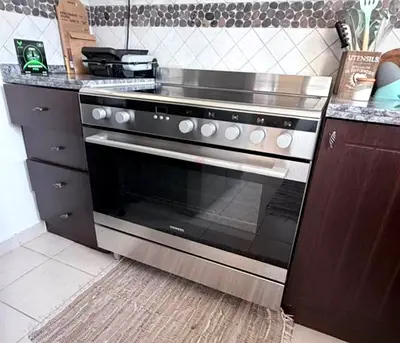 Siemens Electric Cooker 5 Burner 90 cm freestanding