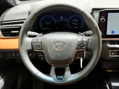 صورة مصغرة 13 لـ 2026 Toyota CAMRY
