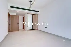 HIGHFLOOR | SKYLINE VIEW | PRIVATE POOL