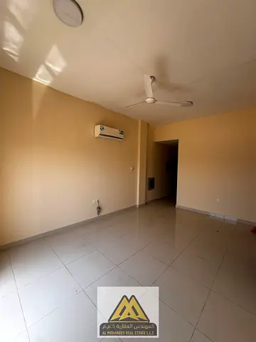 One-bedroom apartment for annual rent in Al Muwaihat 1 - Ajman A great opportunity to live in Al Muwaihat 1 area in Ajman. A spacious one-bedroom apar