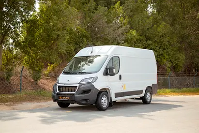 Peugeot Boxer Delivery Van | GCC Specs | Ref#P31179