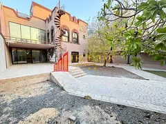 7BR+MAIDS+DRIVER PRIVATE LIFT GARDEN POOL