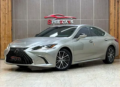 Lexus ES 350 Premier - Full Option - Warranty + Service Contract