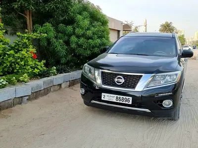2014 Nissan PATHFINDER photo 3