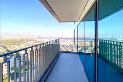 High floor | Prime location | Vacant