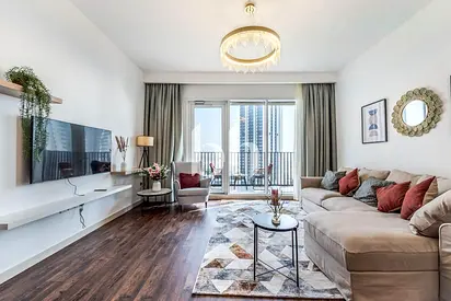 Fully Furnished | Mid Floor | Community View