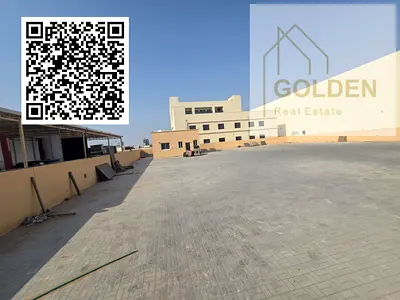 كهرباء 30 كيلو وات قابلة للزيادة حسب الطلب، حوطة بموقع مميز على الشارع الرئيسي في صناعية أم القيوين الحديثة، بمساحة 15,000 قدم مربع، مجهزة بمكتبين ولك