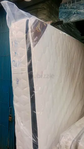 Brand New King Size Top Memory Foum Spring Mattress