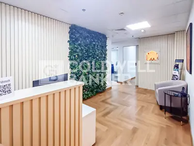 Furnished | Partitions | High Floor