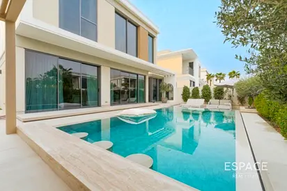 Private Pool | Extended | 4 Bedroom plus Maid