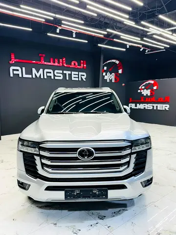 Toyota Land Cruiser GXR 2022 GCC Specs