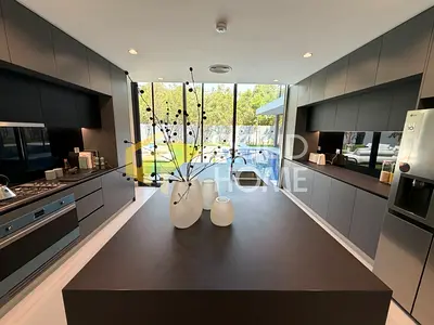 Close to Amenities|Signature with lift|Luxurious